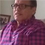 Profesor de matemáticas, imparte clases presenciales